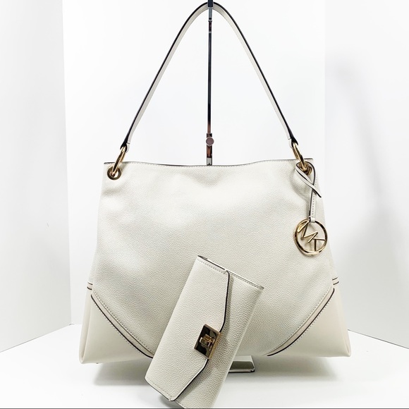 Michael Kors Handbags - NWT Michael Kors Nicole Shoulder Bag